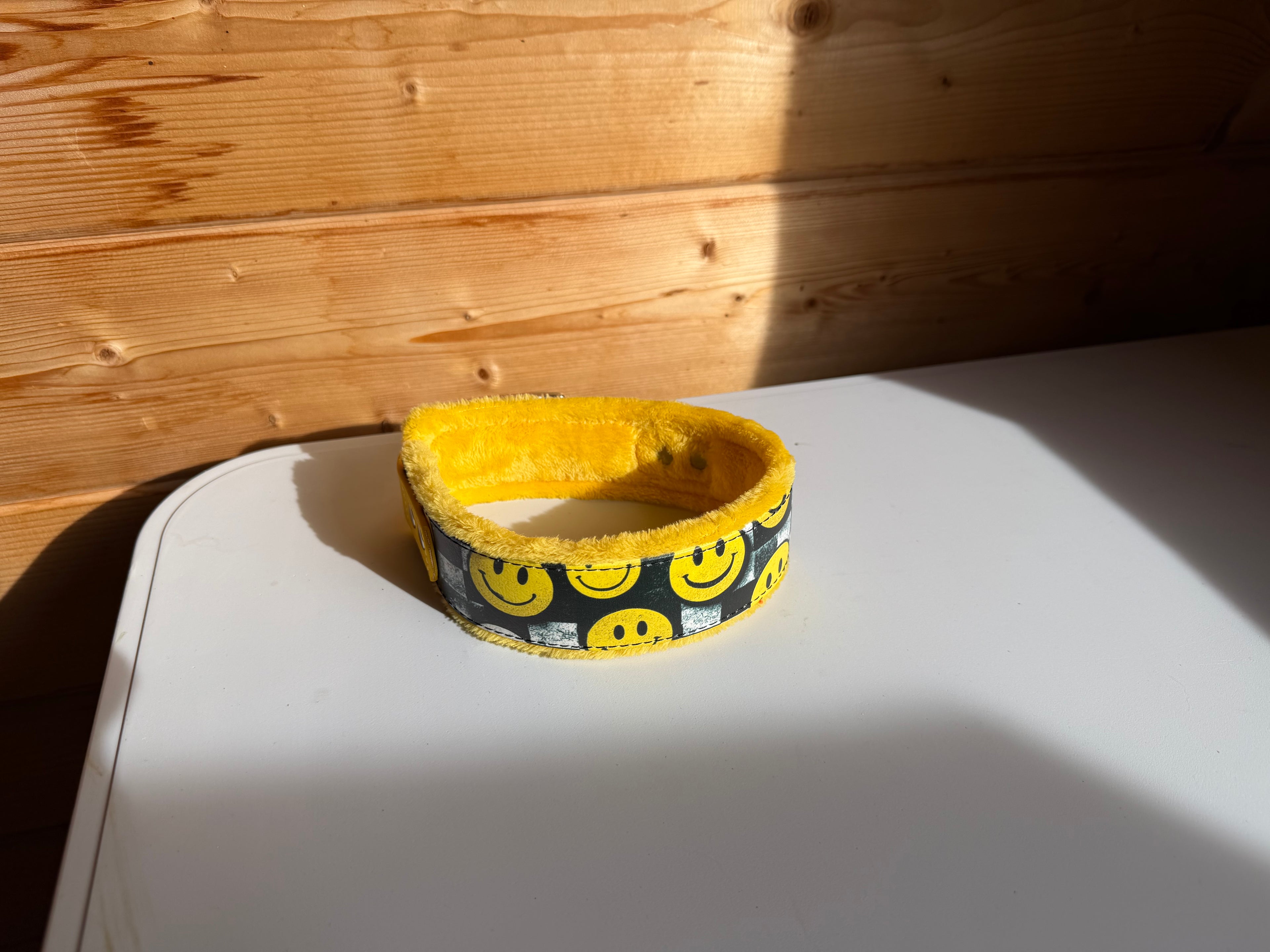 Collier imprimé UV smiley doublure tissu doux