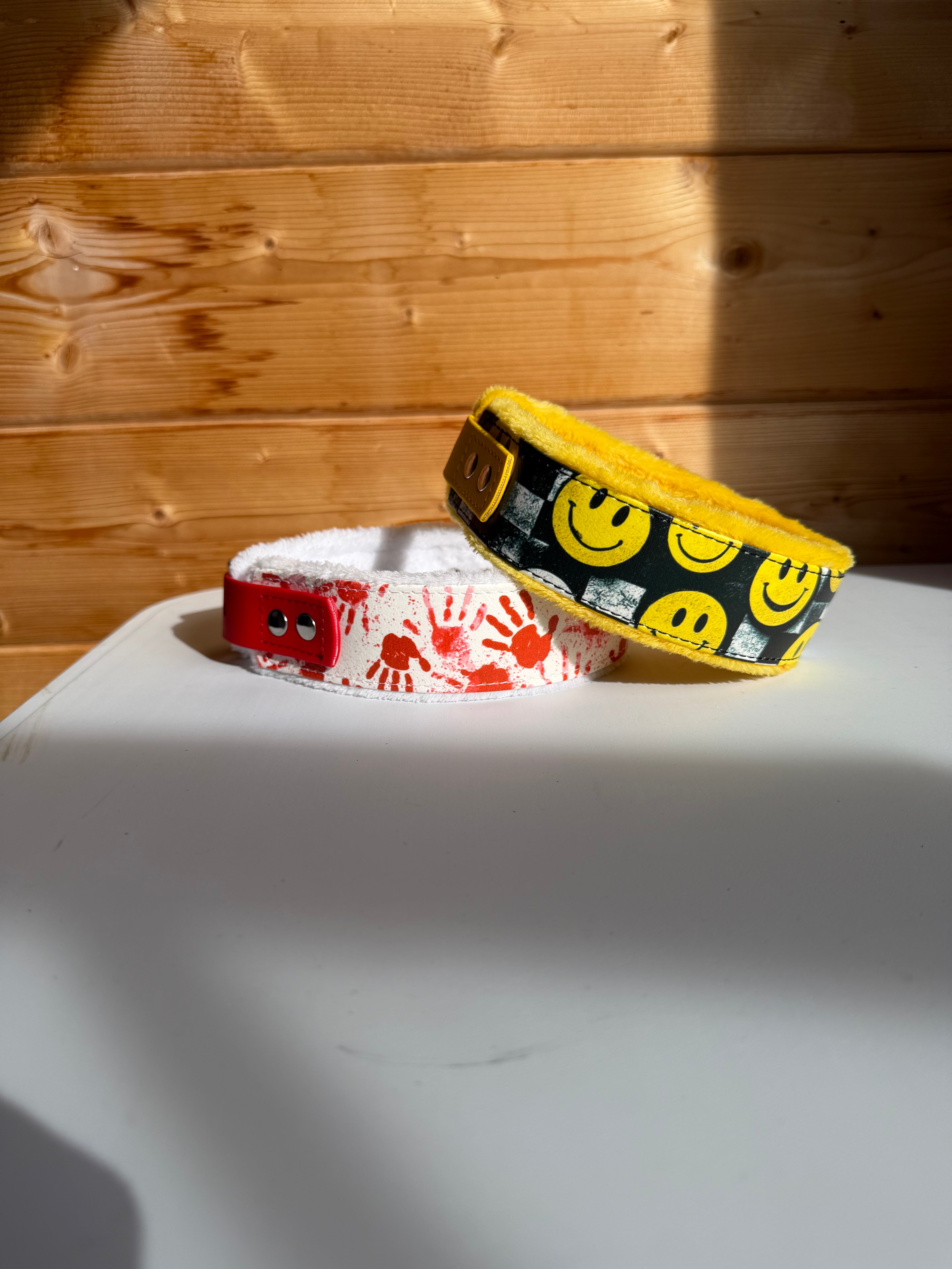 Collier imprimé UV smiley doublure tissu doux