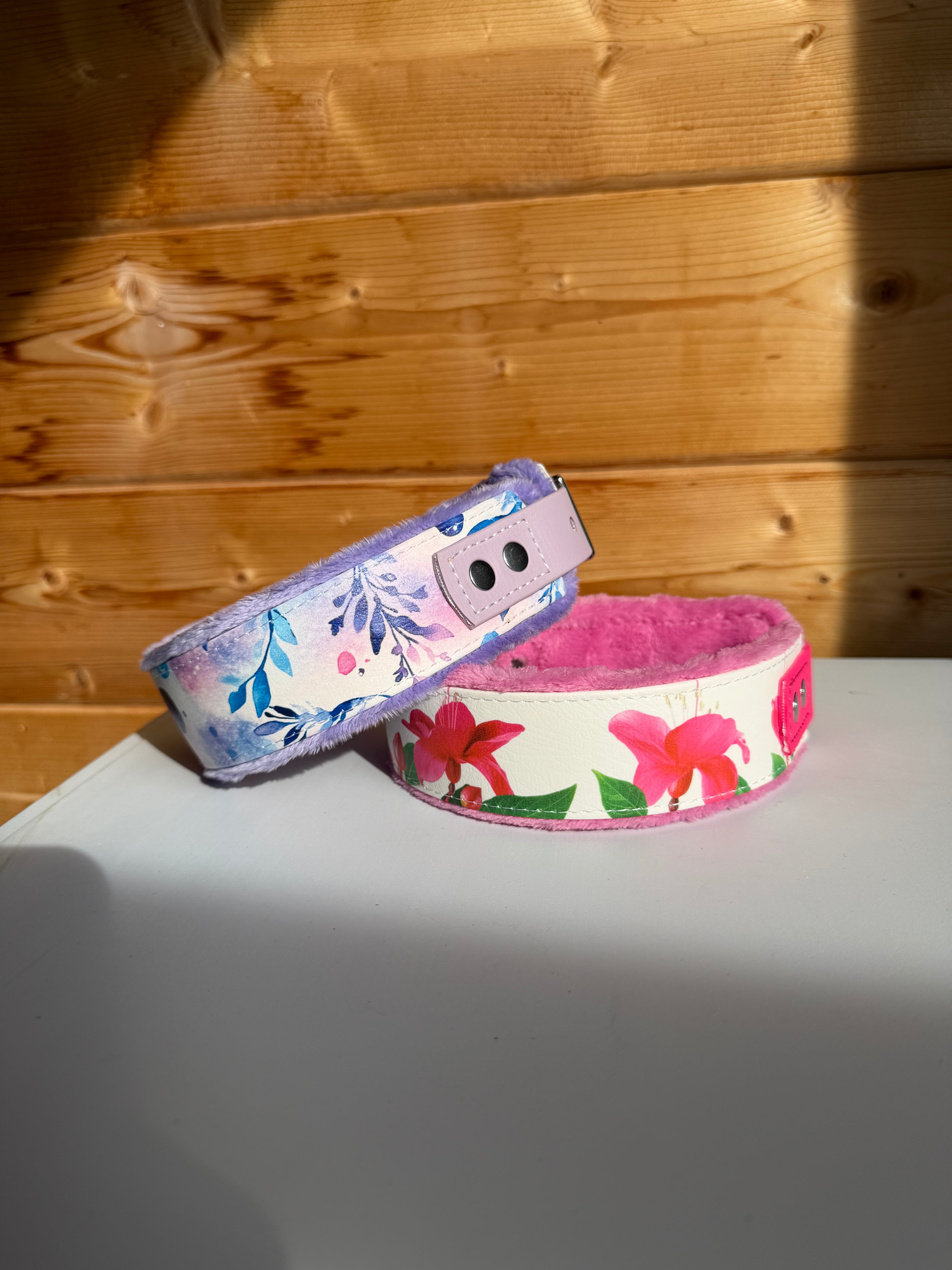 Collier imprimé UV violet doublure tissu doux